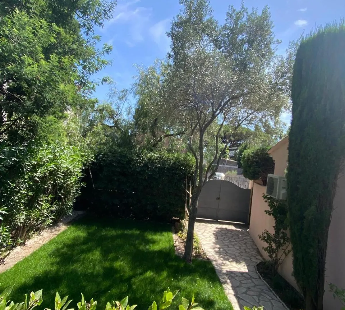 Guest house Hebe La Villa Cogolin France